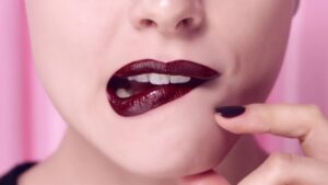 Simulate lipstick color